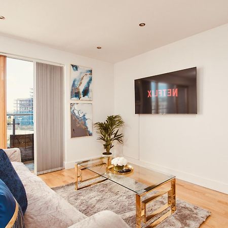 King Deluxe City Apt Large Space& Free Parking! No Balcony Leeds  Bagian luar foto