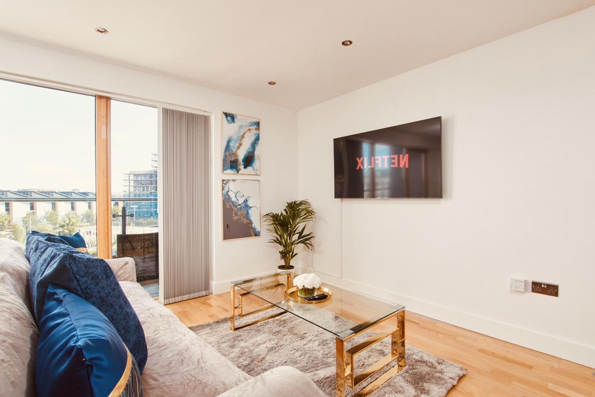 King Deluxe City Apt Large Space& Free Parking! No Balcony Leeds  Bagian luar foto