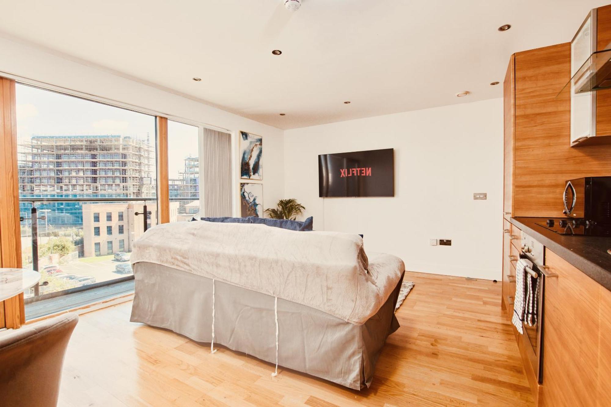 King Deluxe City Apt Large Space& Free Parking! No Balcony Leeds  Ruang foto